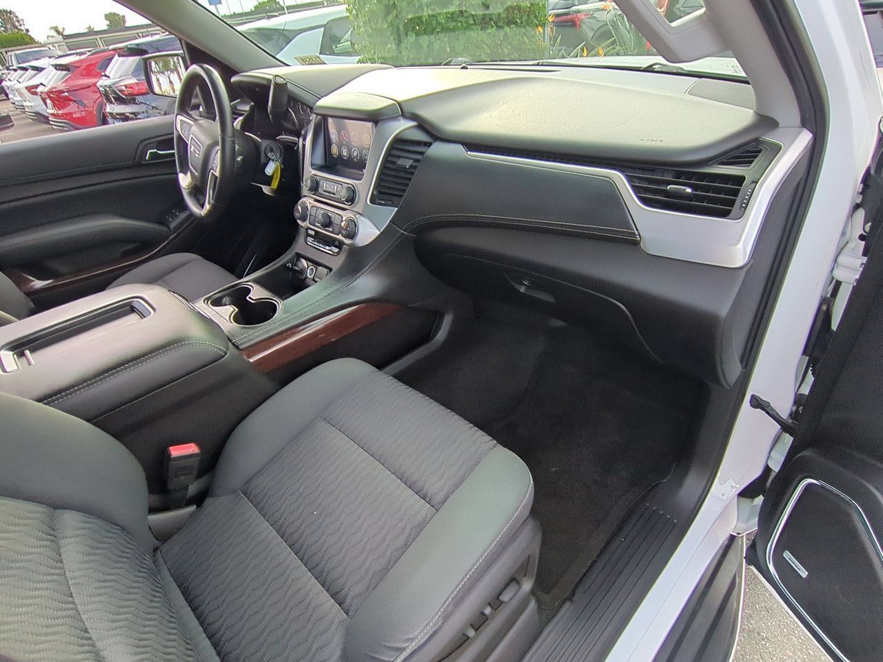 Used 2016 GMC Yukon XL SLE RWD image 28