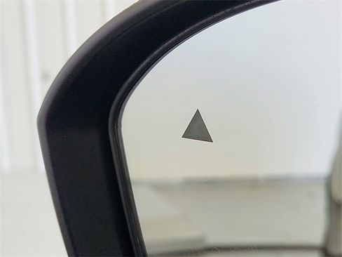 New 2026 Nissan Kicks SR image 20