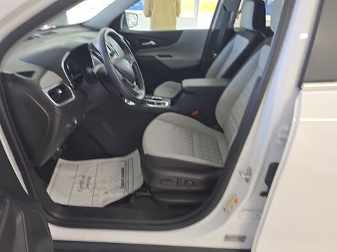 Used 2022 Chevrolet Equinox LT image 13