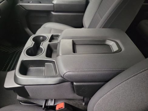 Used 2025 Chevrolet Silverado 2500 Custom w/ Custom Convenience Package image 28