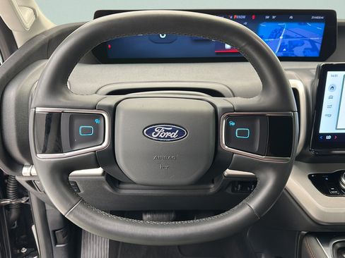 Used 2025 Ford Expedition Max Active AWD/4WD image 16