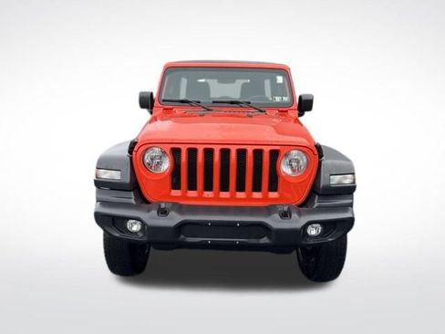 Used 2018 Jeep Wrangler Unlimited Sport image 2
