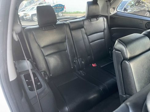 Used 2017 Honda Pilot Touring image 16