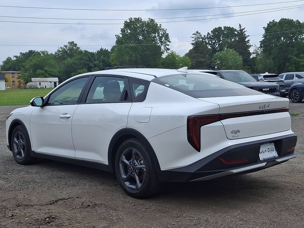 Certified 2025 Kia K4 FWD image 4