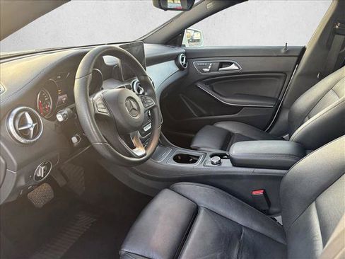 Used 2018 Mercedes-Benz CLA 250 image 8