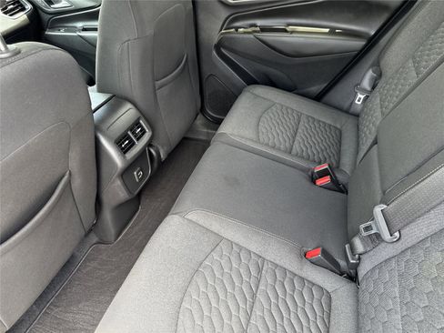 Used 2020 Chevrolet Equinox LT FWD image 30