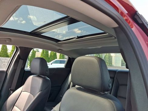 Used 2022 Chevrolet Malibu LT w/ Leather Package FWD image 13