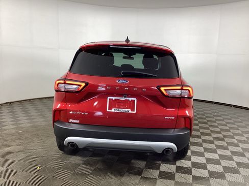 Used 2023 Ford Escape Active AWD/4WD image 3