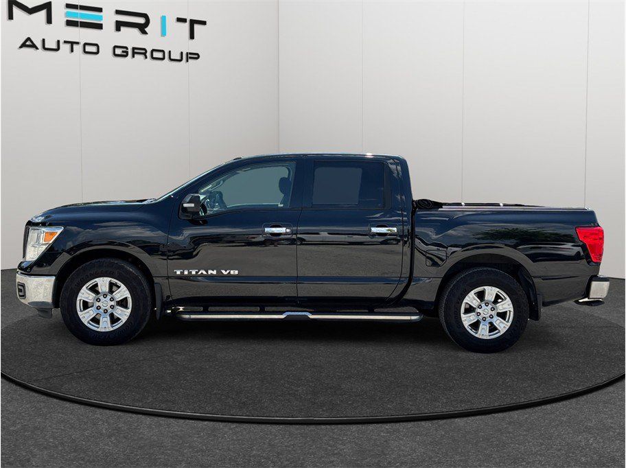 Used 2019 Nissan Titan SV RWD image 5