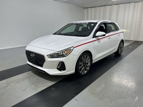 Used 2018 Hyundai Elantra GT Sport FWD image 5