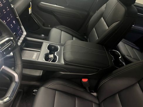 New 2026 GMC Acadia Elevation w/ Elevation Premium Package image 21