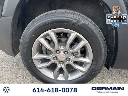 Used 2022 GMC Terrain SLT w/ Infotainment Package II AWD/4WD image 17