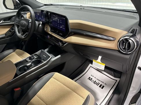 New 2026 Chevrolet Equinox ACTIV w/ Safety and Technology Package image 30