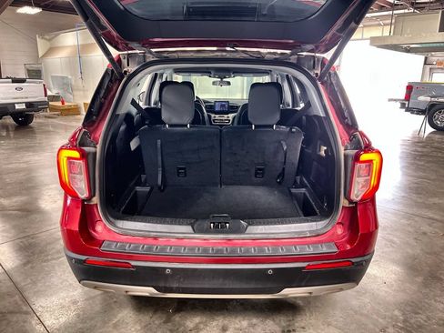 Certified 2022 Ford Explorer XLT w/ Equipment Group 202A AWD/4WD image 26