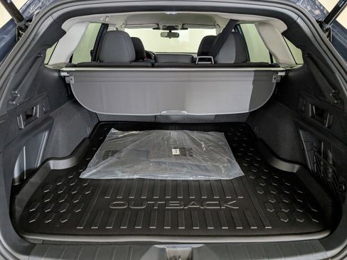 Used 2025 Subaru Outback Premium image 22