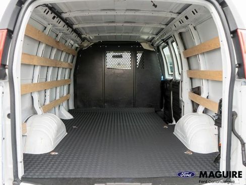 Used 2024 GMC Savana 2500 w/ Driver Convenience Package RWD image 10