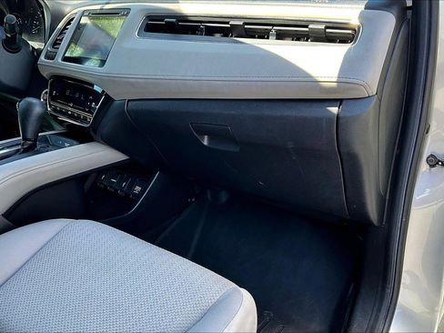 Used 2016 Honda HR-V EX image 26