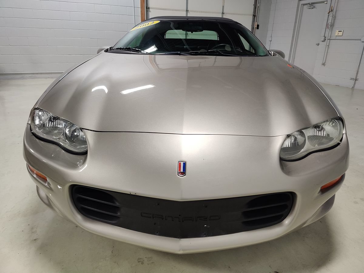 Used 2002 Chevrolet Camaro Z28 RWD image 3