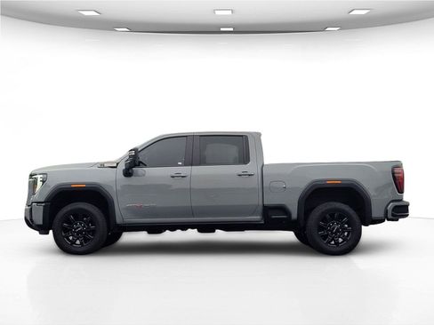 Used 2024 GMC Sierra 2500 AT4 w/ Max Trailering Package AWD/4WD image 9