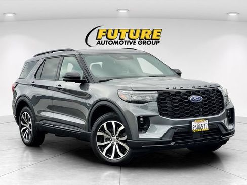 Certified 2025 Ford Explorer ST-Line AWD/4WD image 1