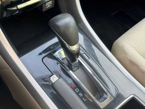 Used 2017 Honda Accord LX image 28