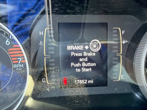 Used 2020 Jeep Cherokee Latitude Plus FWD image 10