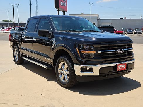 Used 2025 Ford F150 XLT w/ Equipment Group 301A Standard AWD/4WD image 4