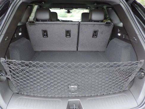 New 2026 Cadillac XT5 Luxury w/ LPO, ONYX Package image 14