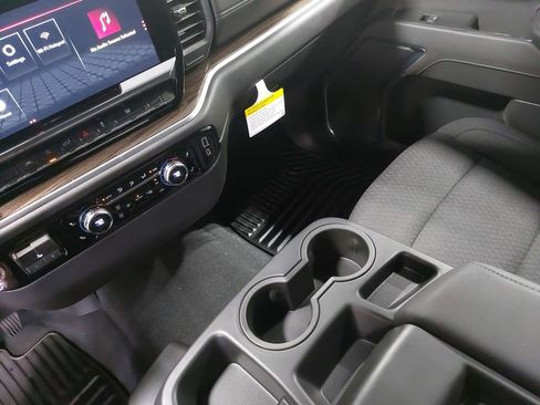 New 2026 GMC Sierra 1500 Elevation image 25