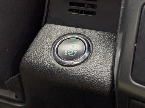 Used 2019 Ford F150 Lariat image 22