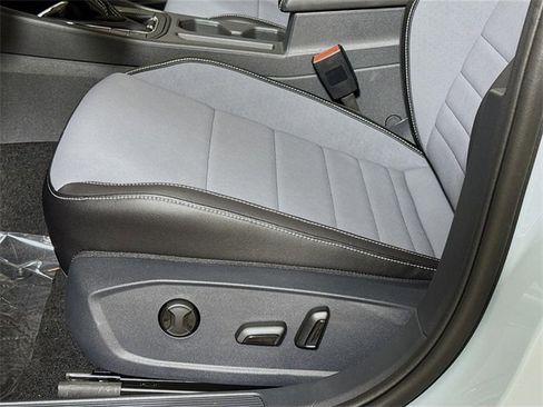 New 2026 Volkswagen Jetta SE image 15