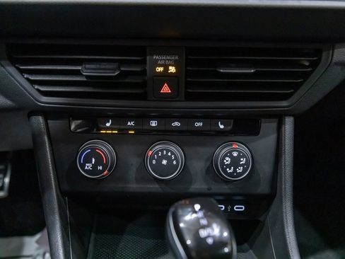 Used 2024 Volkswagen Jetta Sport image 19