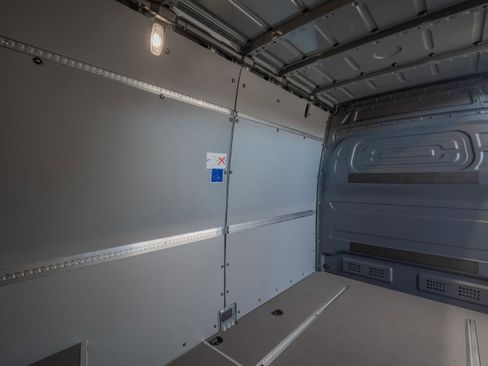 New 2025 Mercedes-Benz Sprinter 2500 image 27