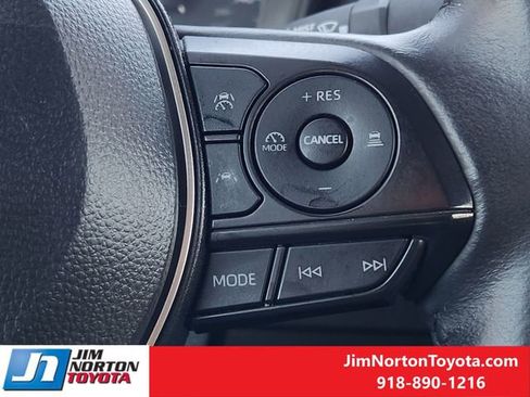 Used 2024 Toyota Corolla SE image 30