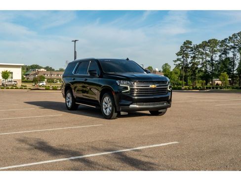 Used 2021 Chevrolet Tahoe LT RWD image 3