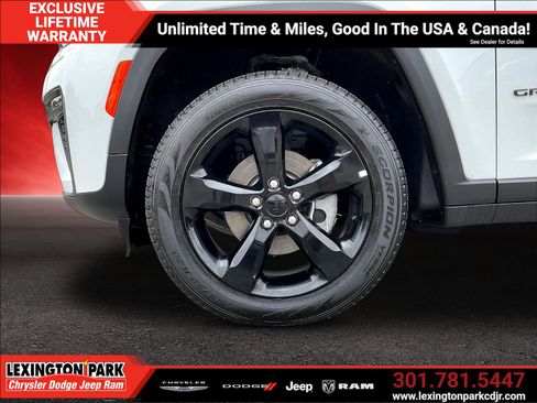 New 2026 Jeep Grand Cherokee Limited w/ Limited Altitude Package AWD/4WD image 12
