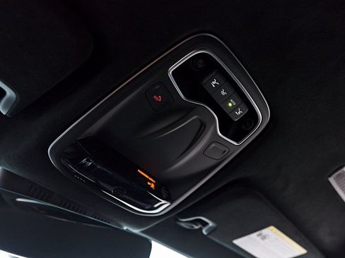 Used 2025 Lotus Emira RWD image 86
