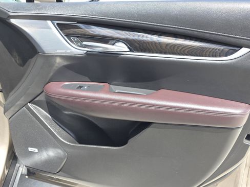 Certified 2023 Cadillac XT6 Premium Luxury FWD image 22