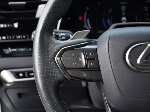 Used 2023 Lexus RX 500h F Sport image 8