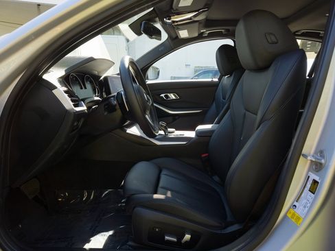 Used 2020 BMW 330i Sedan image 10