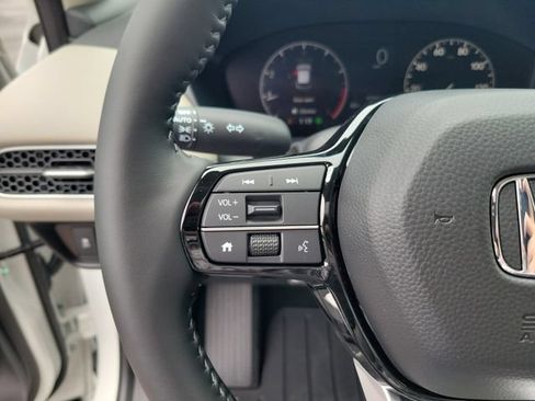 New 2026 Honda HR-V EX-L image 17