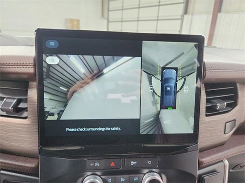 Used 2024 Ford Expedition Limited image 29