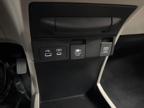 New 2026 Honda Odyssey Touring image 34