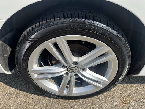 Used 2014 Volkswagen Passat TDI SE image 29