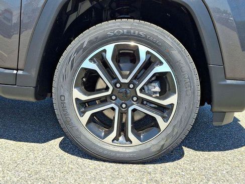Certified 2022 Jeep Compass Limited AWD/4WD image 8
