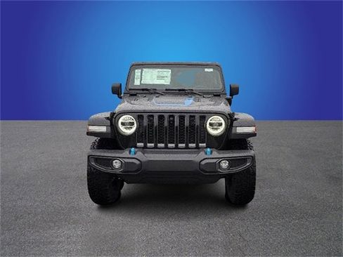 New 2022 Jeep Wrangler Unlimited Rubicon 4xe w/ Cold Weather Group image 2