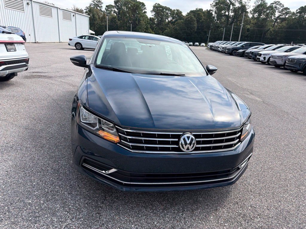 Used 2018 Volkswagen Passat 2.0T SE FWD image 4