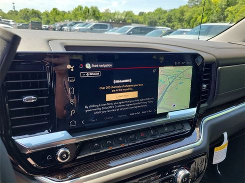 New 2025 GMC Sierra 1500 SLE w/ Preferred Package image 23