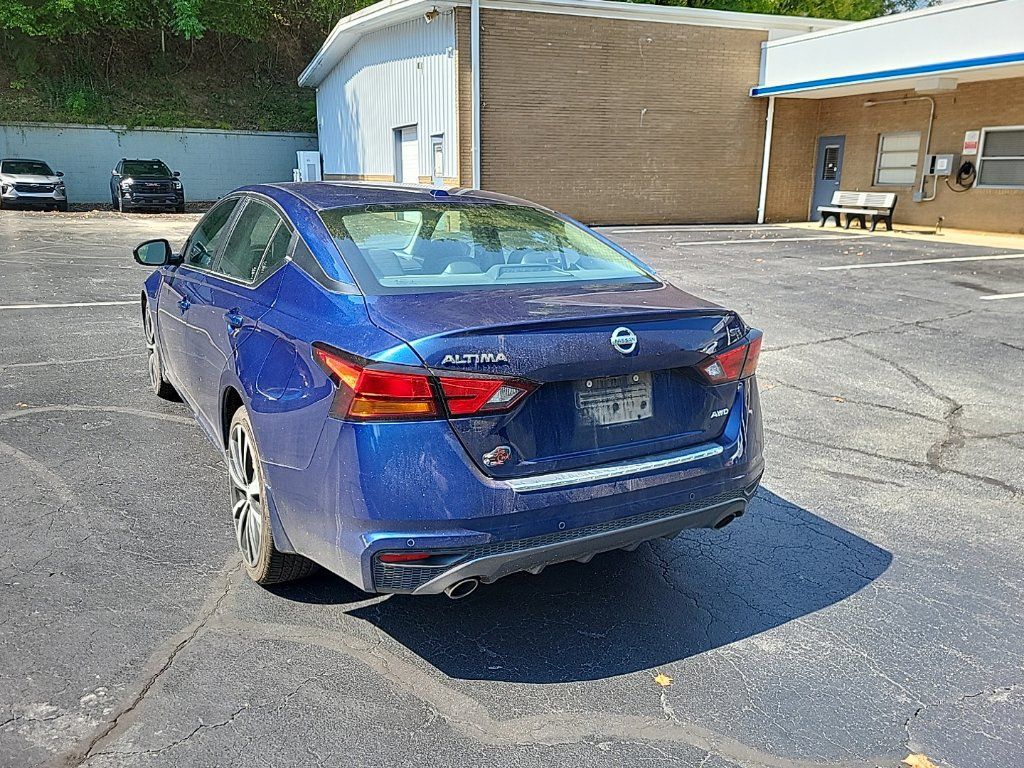 Used 2021 Nissan Altima 2.5 SR w/ SR Premium Package AWD/4WD image 10