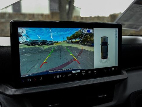 Used 2025 Ford Explorer Active image 30